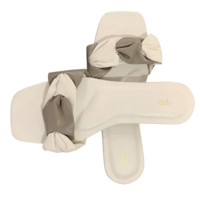 dels lustre gray sandals